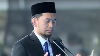Ustad Adi Hidayat, Lantunan Doa Untuk Polri